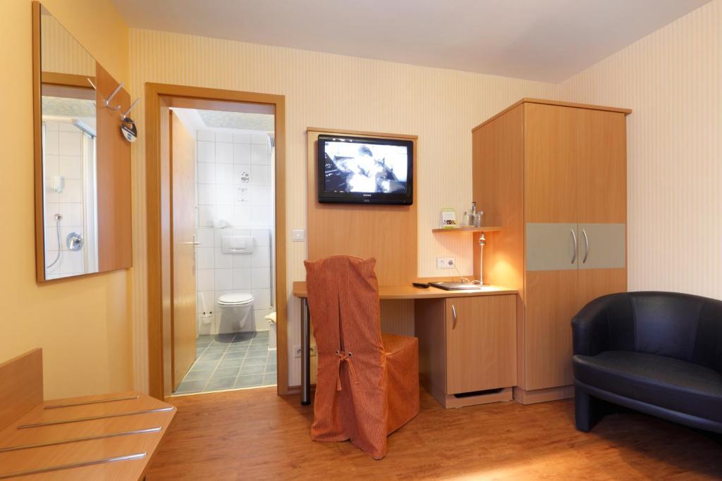 Hotel Pension Stern Bad Buchau Δωμάτιο φωτογραφία