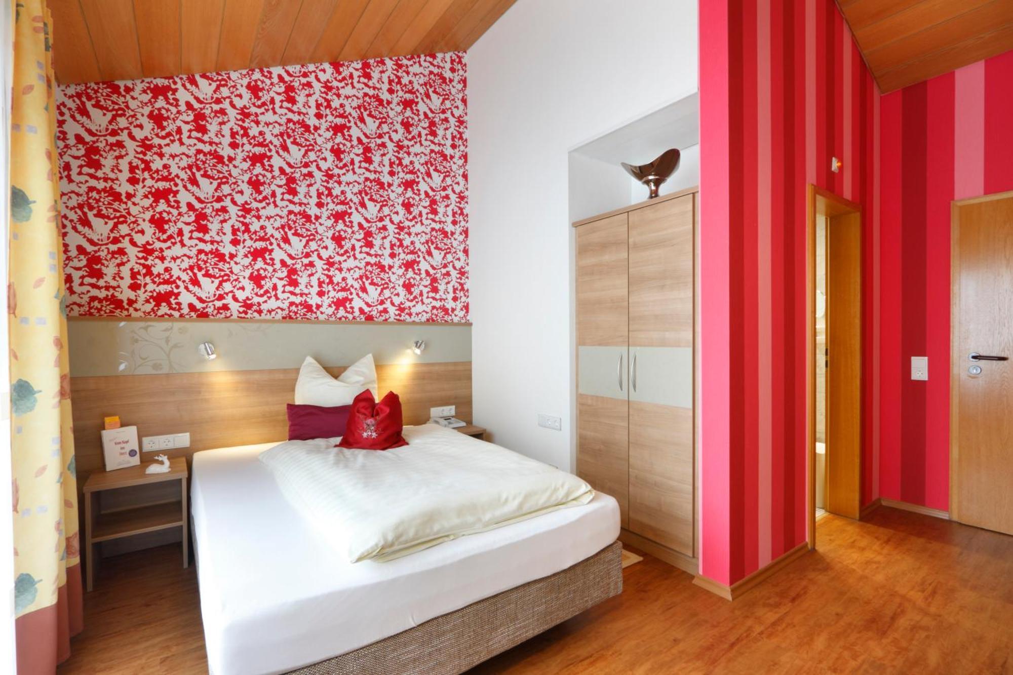 Hotel Pension Stern Bad Buchau Εξωτερικό φωτογραφία